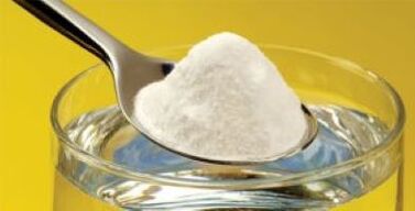 zuiveringszout om schimmel te behandelen